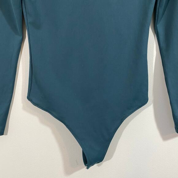 Abercrombie & Fitch Mock Neck Long Sleeve Soft A&F Stretchy Bodysuit Size S - Picture 3 of 9